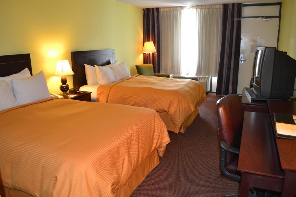 Clarion Inn Брансвік Номер фото