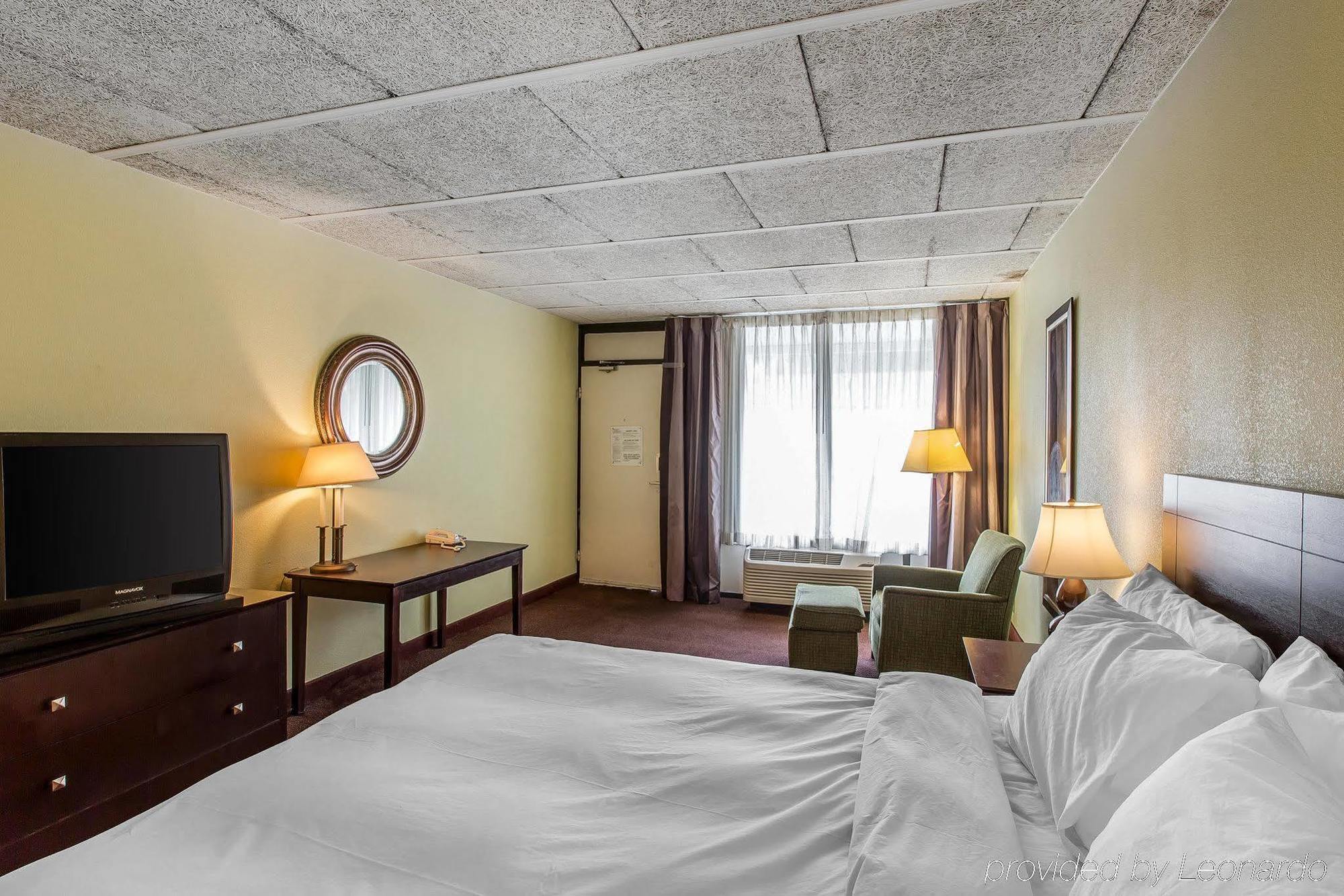 Clarion Inn Брансвік Екстер'єр фото